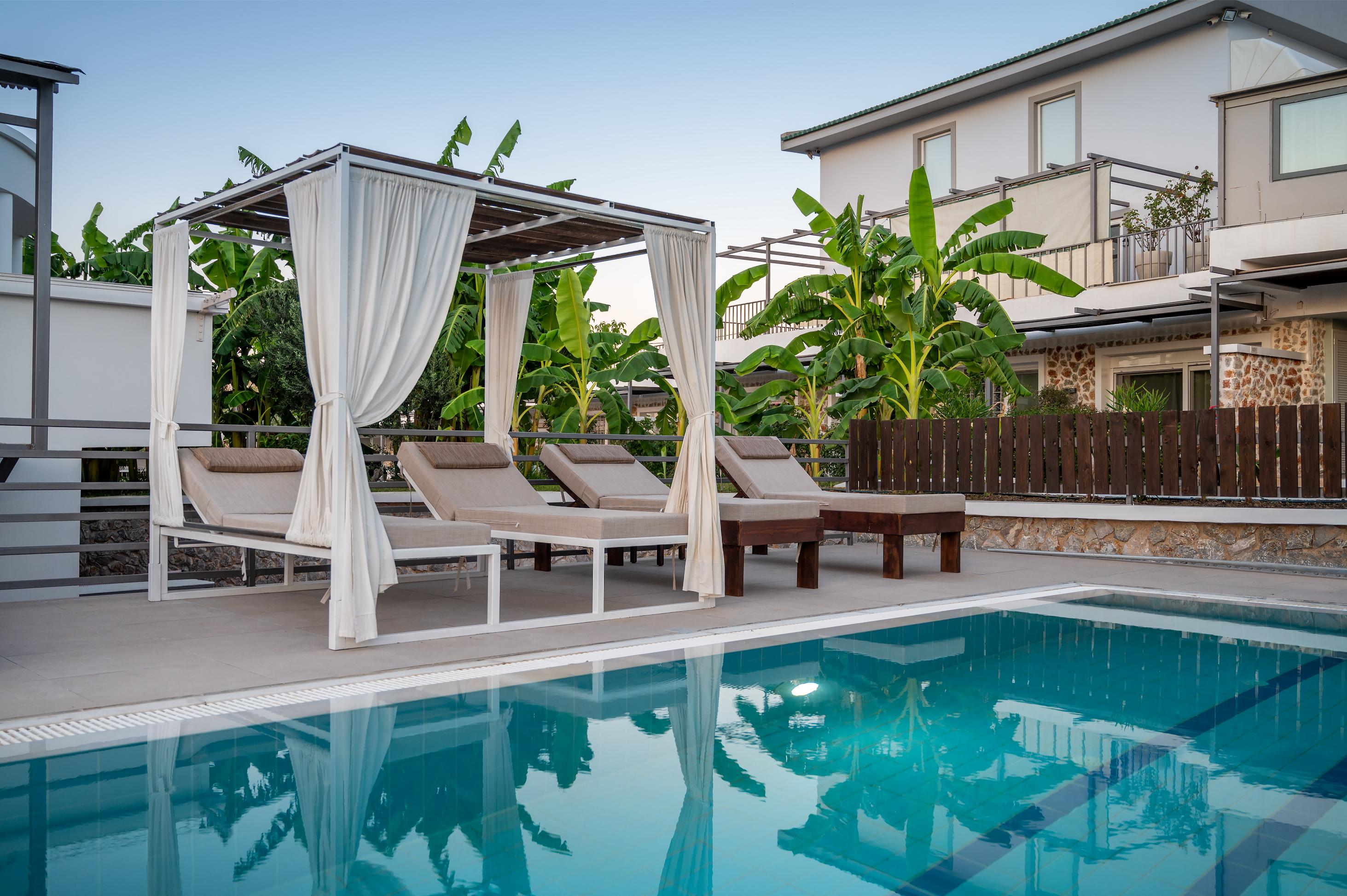 Soft Days, Starry Nights & a Private Pool (106)